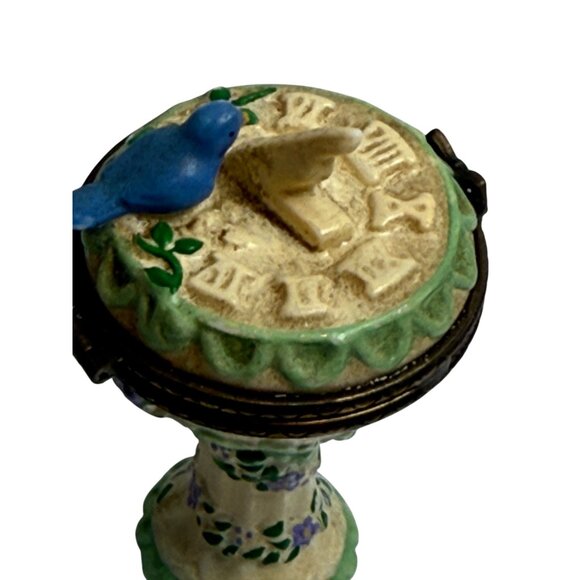Vtg Gryphon Rain Fields Solid Perfume Bluebird in Birdbath Sundial Trinket Box - Picture 2 of 5